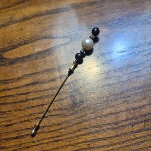 Vintage hatpin Black And Faux Pearl